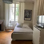 Studio A Paris Pres Du Pont Mirabeau Et Tour Eiffel