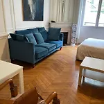 Studio à Paris près du Pont Mirabeau et Tour Eiffel