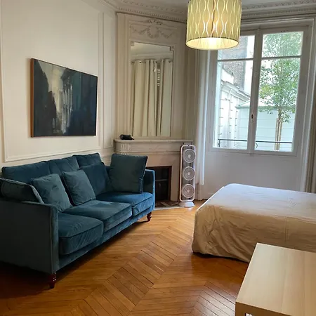 Apartment A Pres Du Pont Mirabeau Et Tour Eiffel Paris
