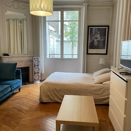 Apartment A Pres Du Pont Mirabeau Et Tour Eiffel Paris